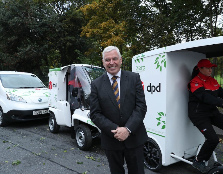 dpd-Electric-fleet-selection-with-CEO-Des-Travers_1200-x-800px