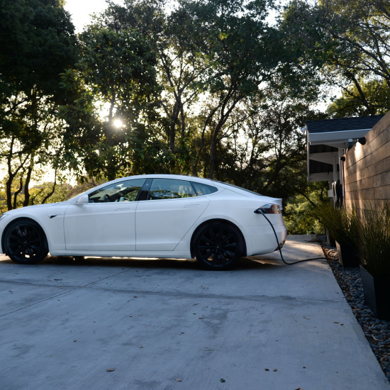 electric-car-charging