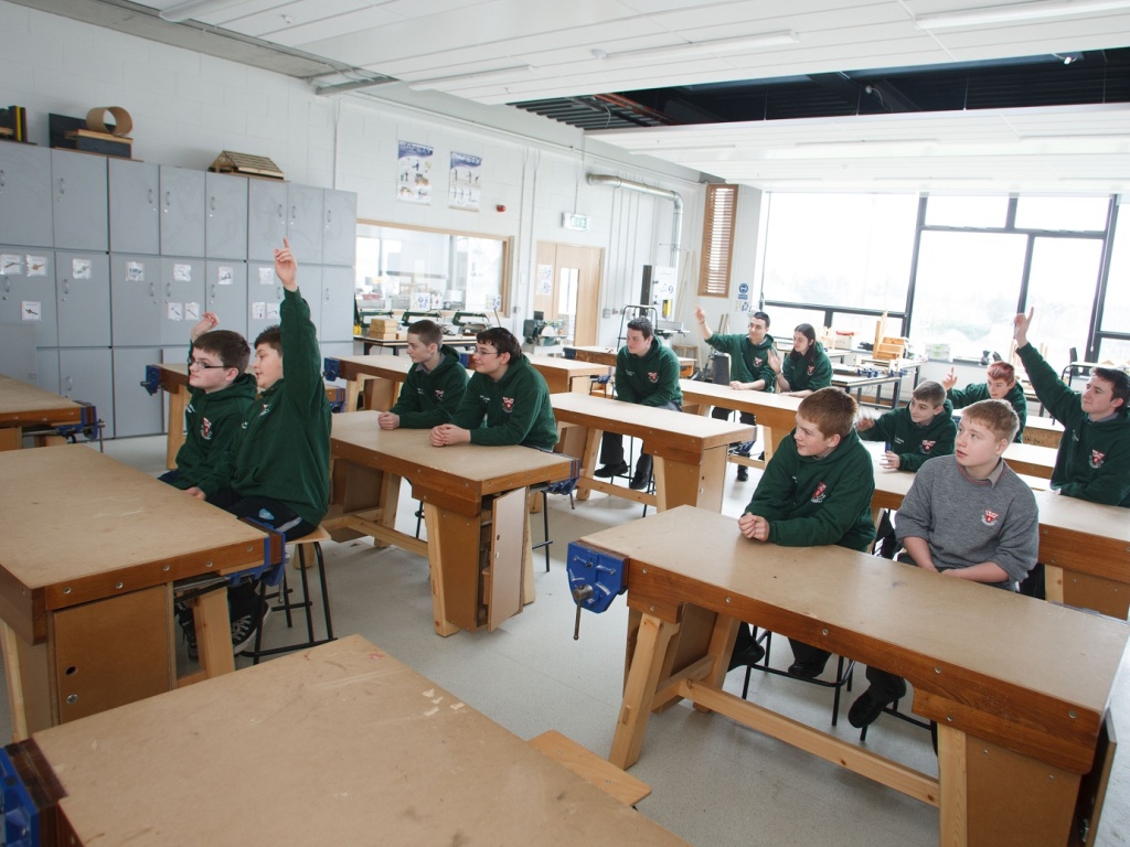 Saving-Energy-at-School-image